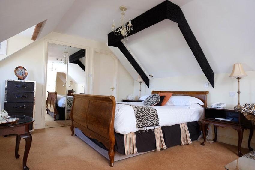 The Great House Hotel Bridgend  Dış mekan fotoğraf